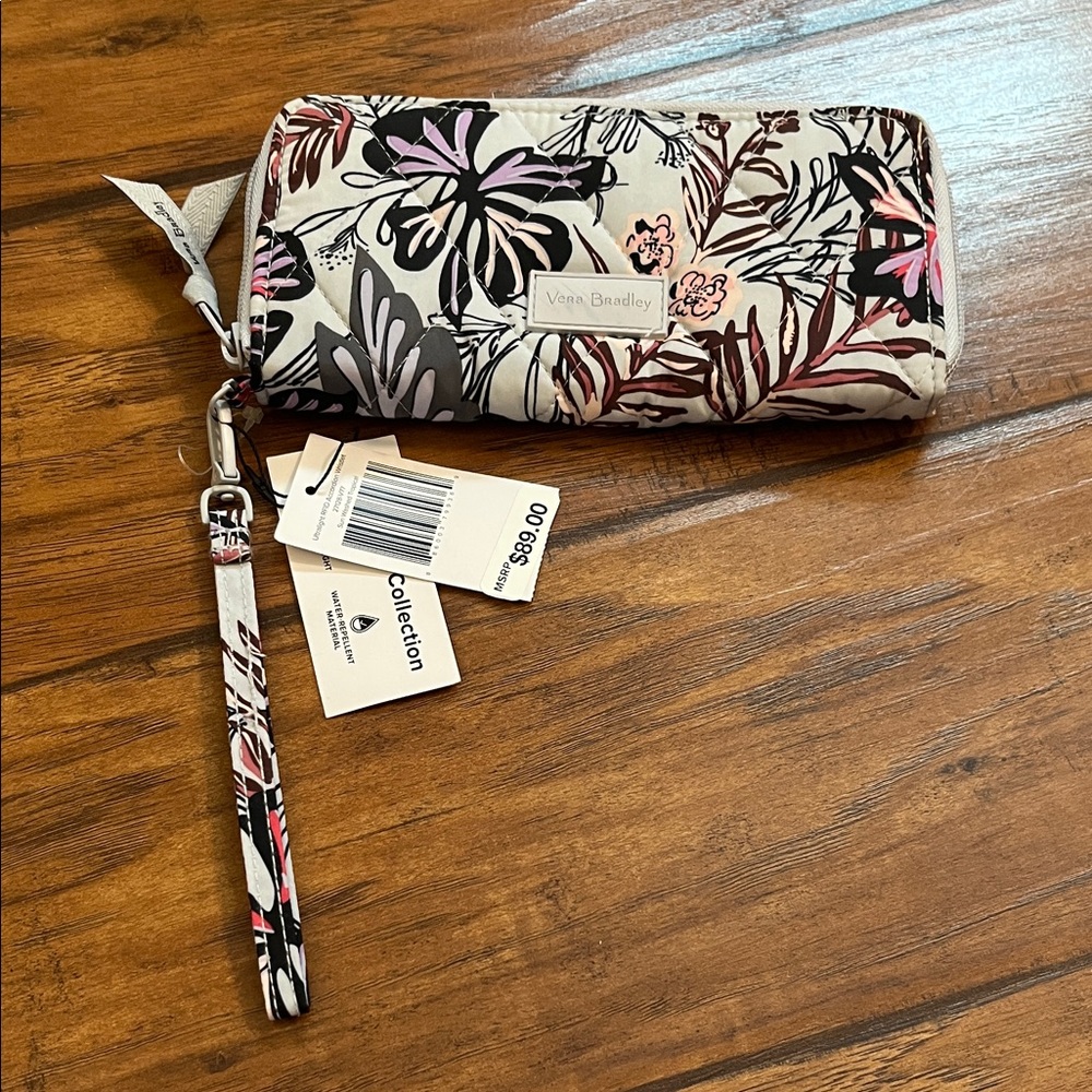 Vera Bradley Ultralight Collection Tag